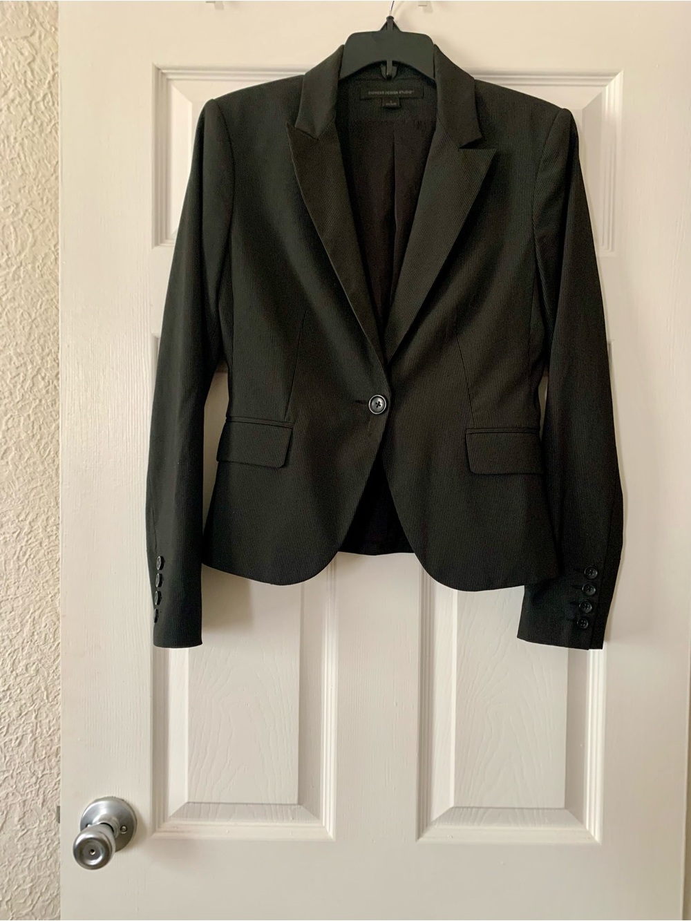 Express Black Single-Button Women's Blazer